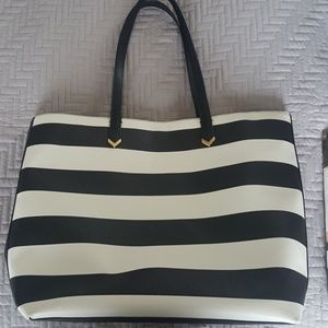 Stella and Dot Filmore Tote